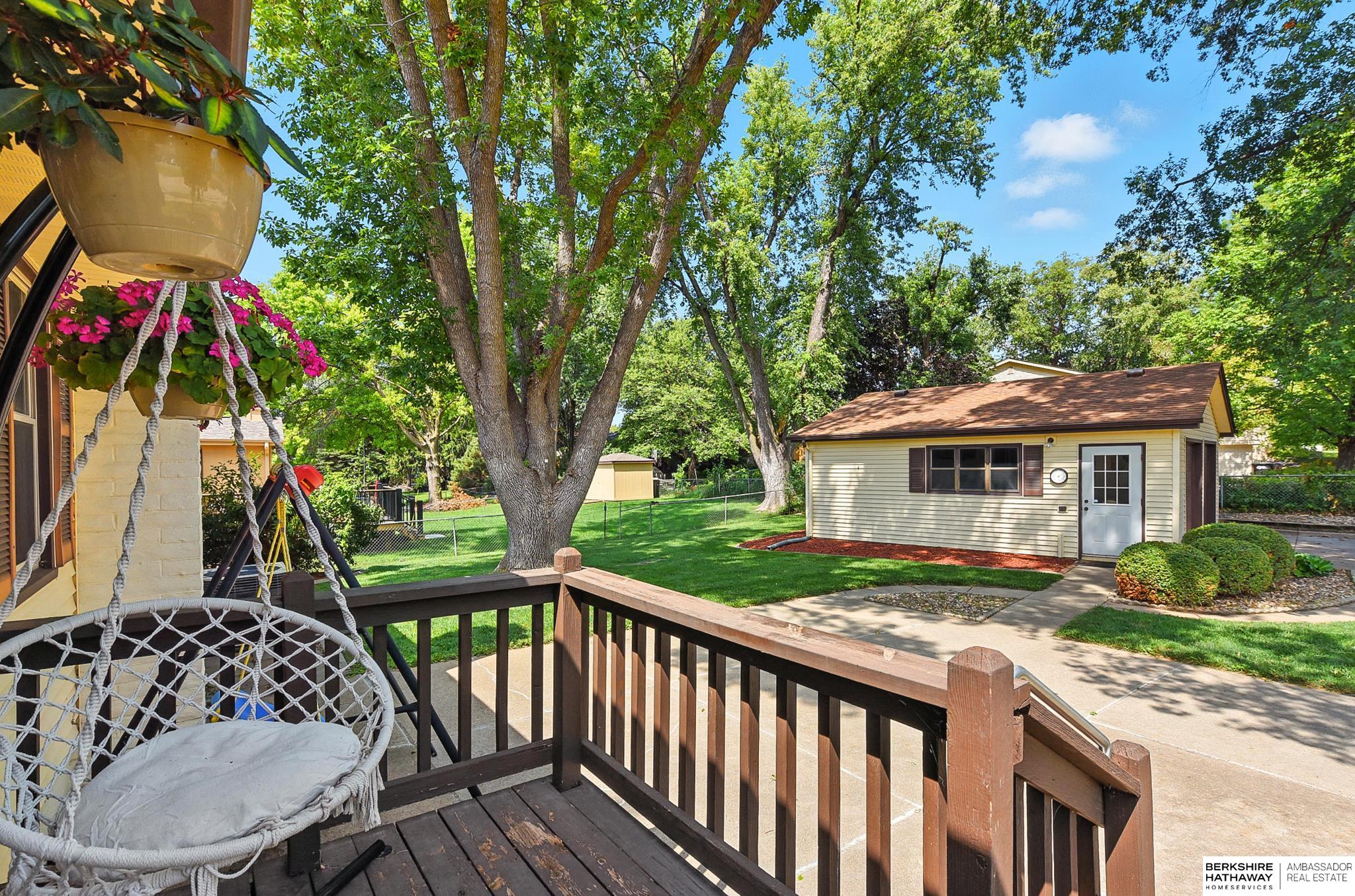 Omaha, Nebraska 68144, United States, 3 Bedrooms Bedrooms, ,2 BathroomsBathrooms,Residential,Pending,199595