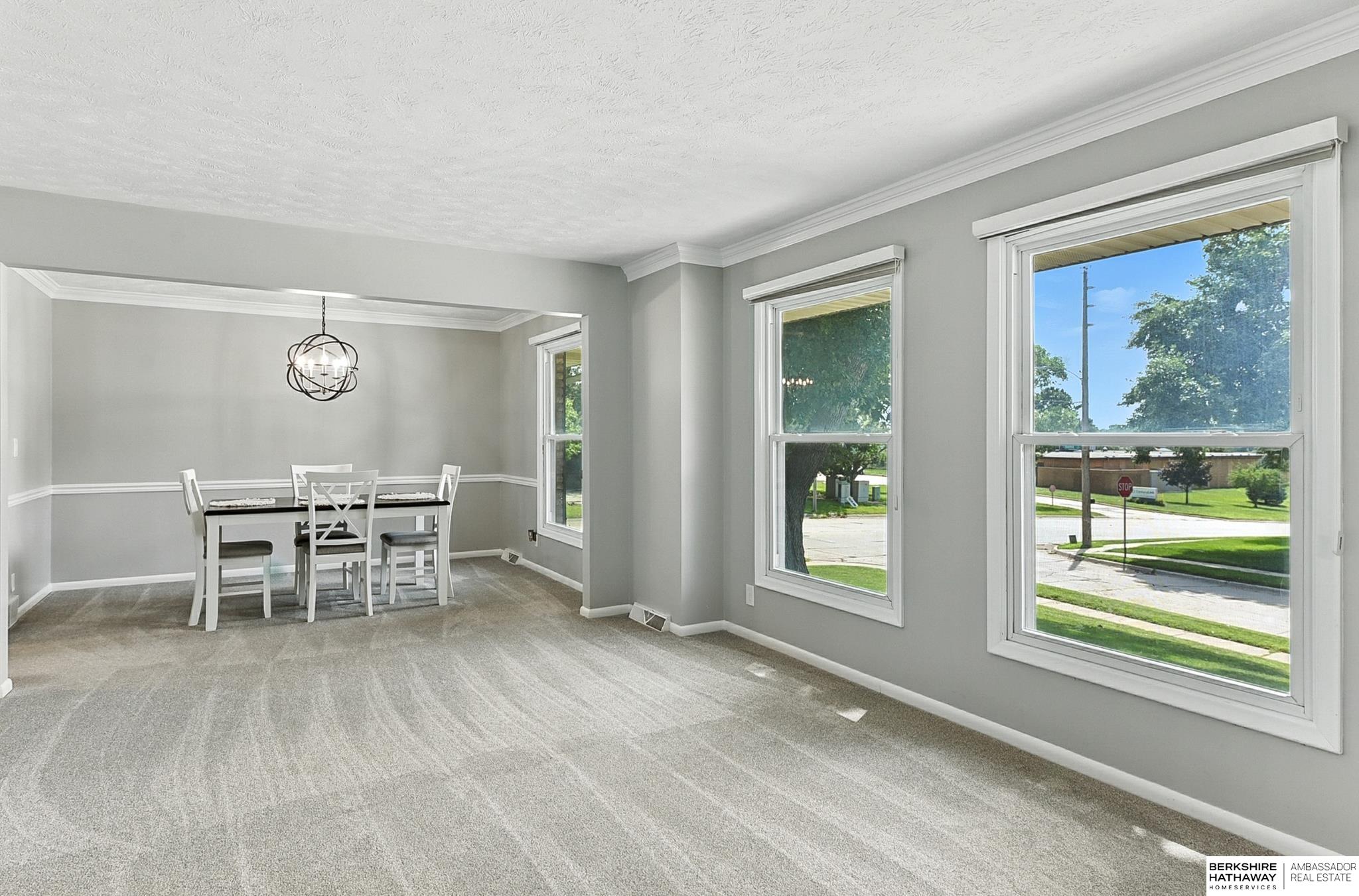 Omaha, Nebraska 68144, United States, 3 Bedrooms Bedrooms, ,2 BathroomsBathrooms,Residential,Pending,199595