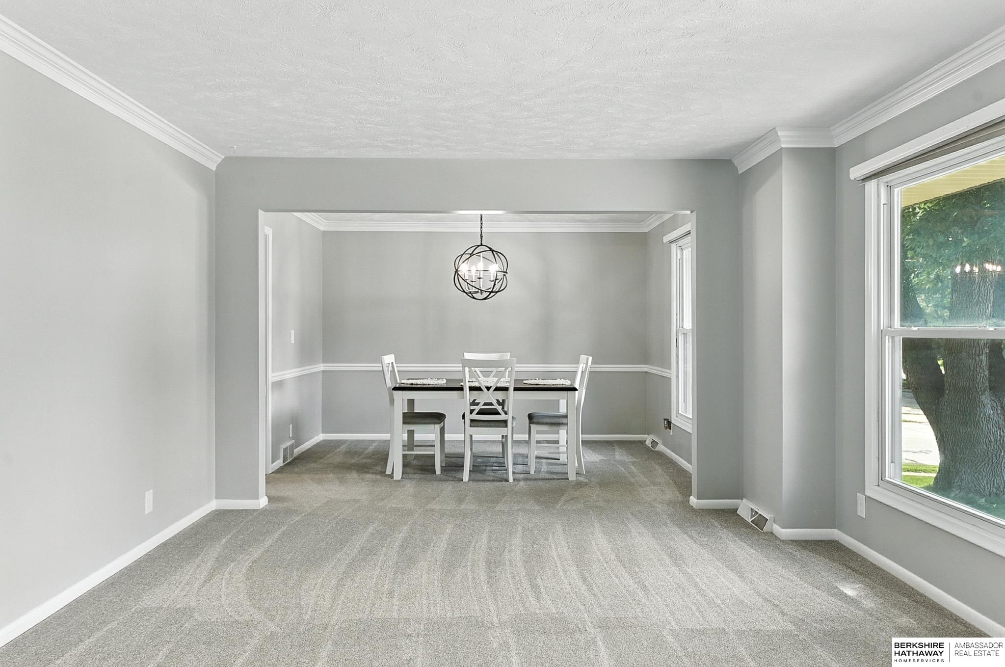 Omaha, Nebraska 68144, United States, 3 Bedrooms Bedrooms, ,2 BathroomsBathrooms,Residential,Pending,199595