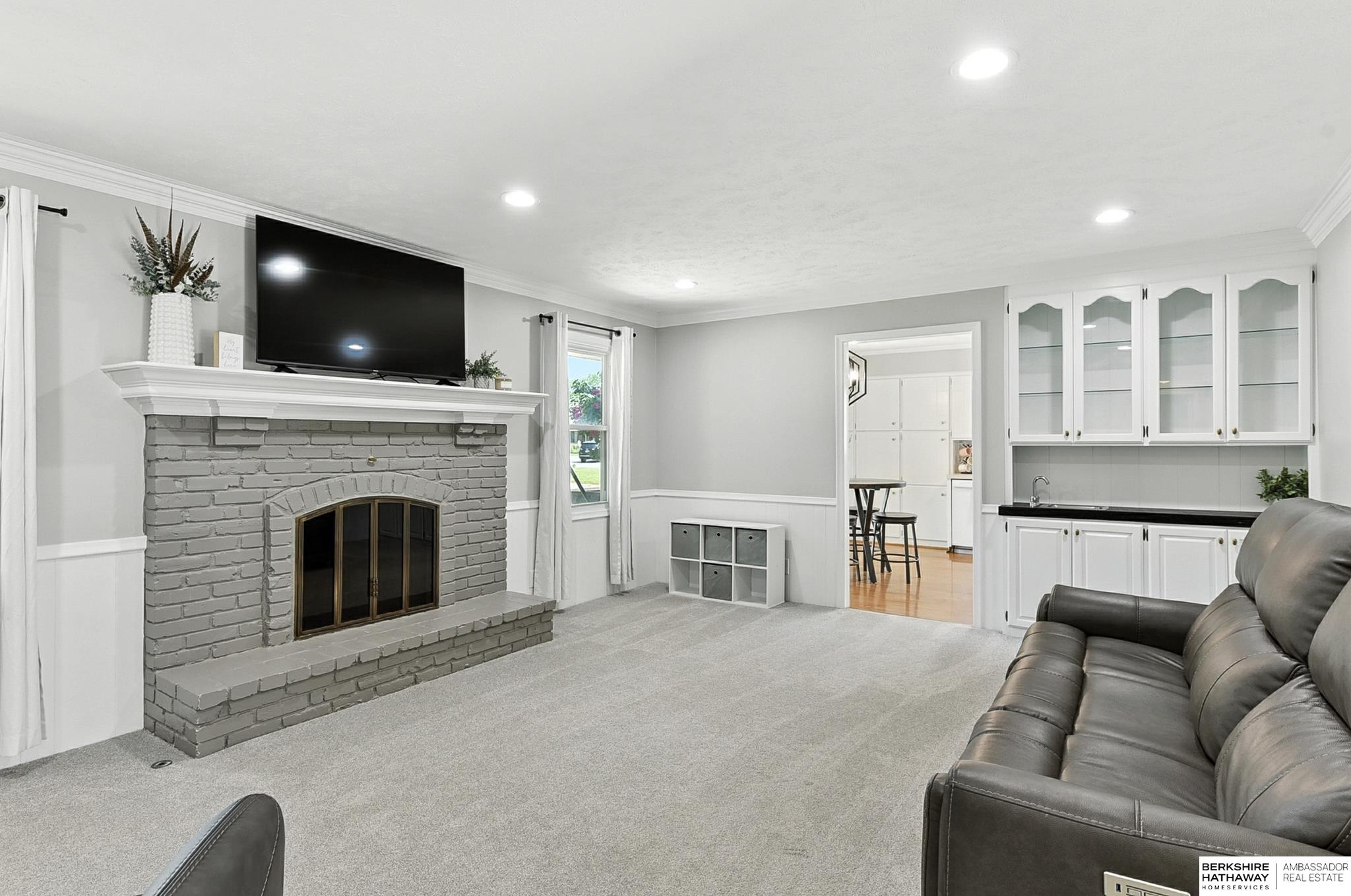 Omaha, Nebraska 68144, United States, 3 Bedrooms Bedrooms, ,2 BathroomsBathrooms,Residential,Pending,199595