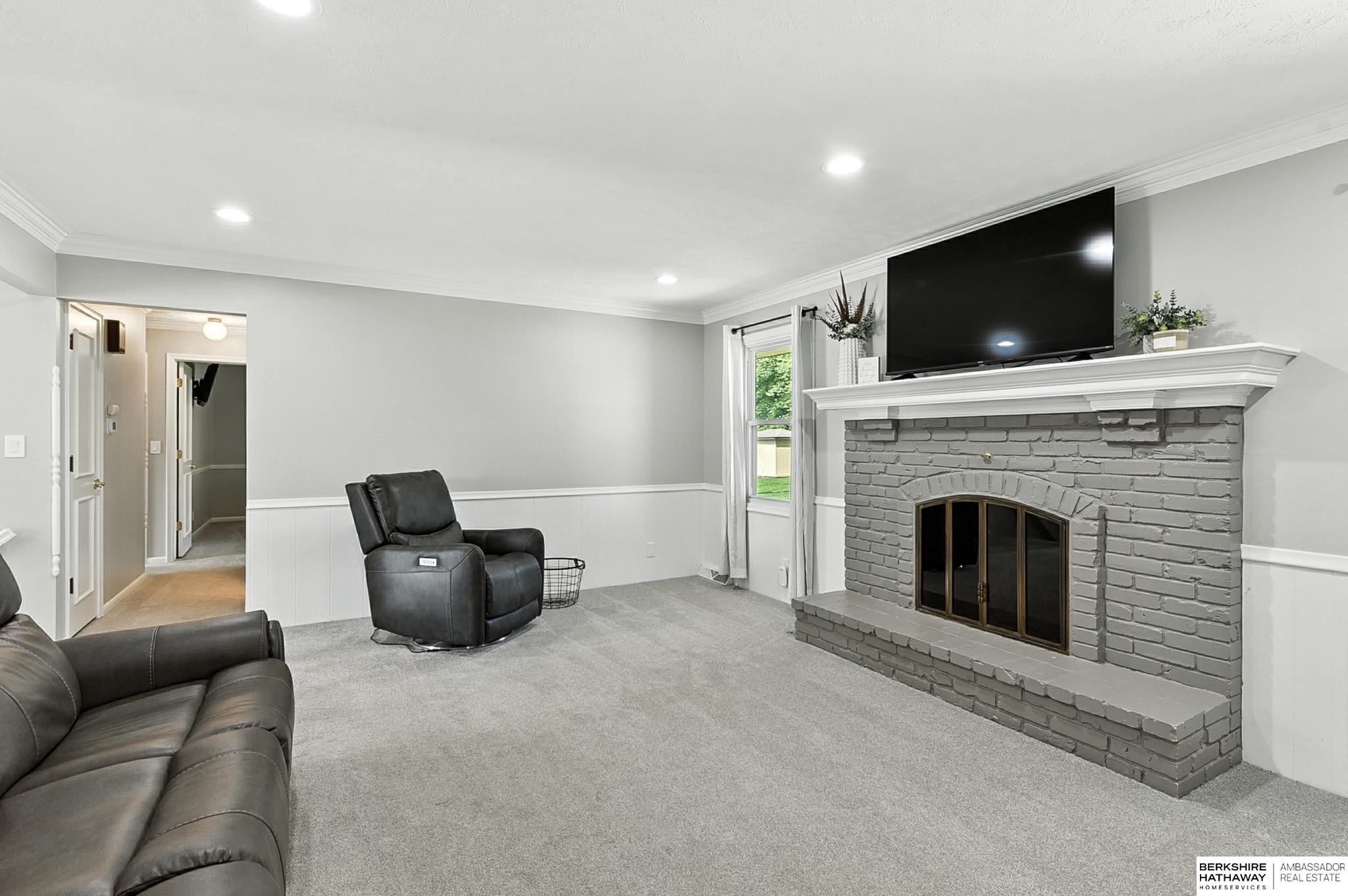 Omaha, Nebraska 68144, United States, 3 Bedrooms Bedrooms, ,2 BathroomsBathrooms,Residential,Pending,199595