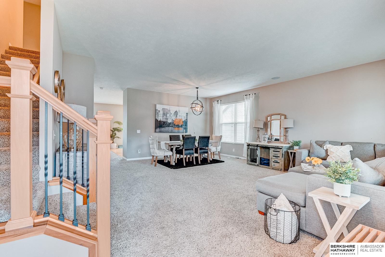 Bennington, Nebraska 68007, United States, 5 Bedrooms Bedrooms, ,4 BathroomsBathrooms,Residential,Active,210642