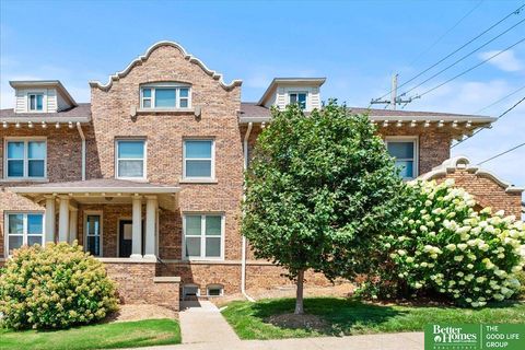 Photo of 4004 Harney Street, Omaha, NE 68131 (MLS # 22529976) Photo of 4004 Harney Street, Omaha, NE 68131 (MLS # 22529976)