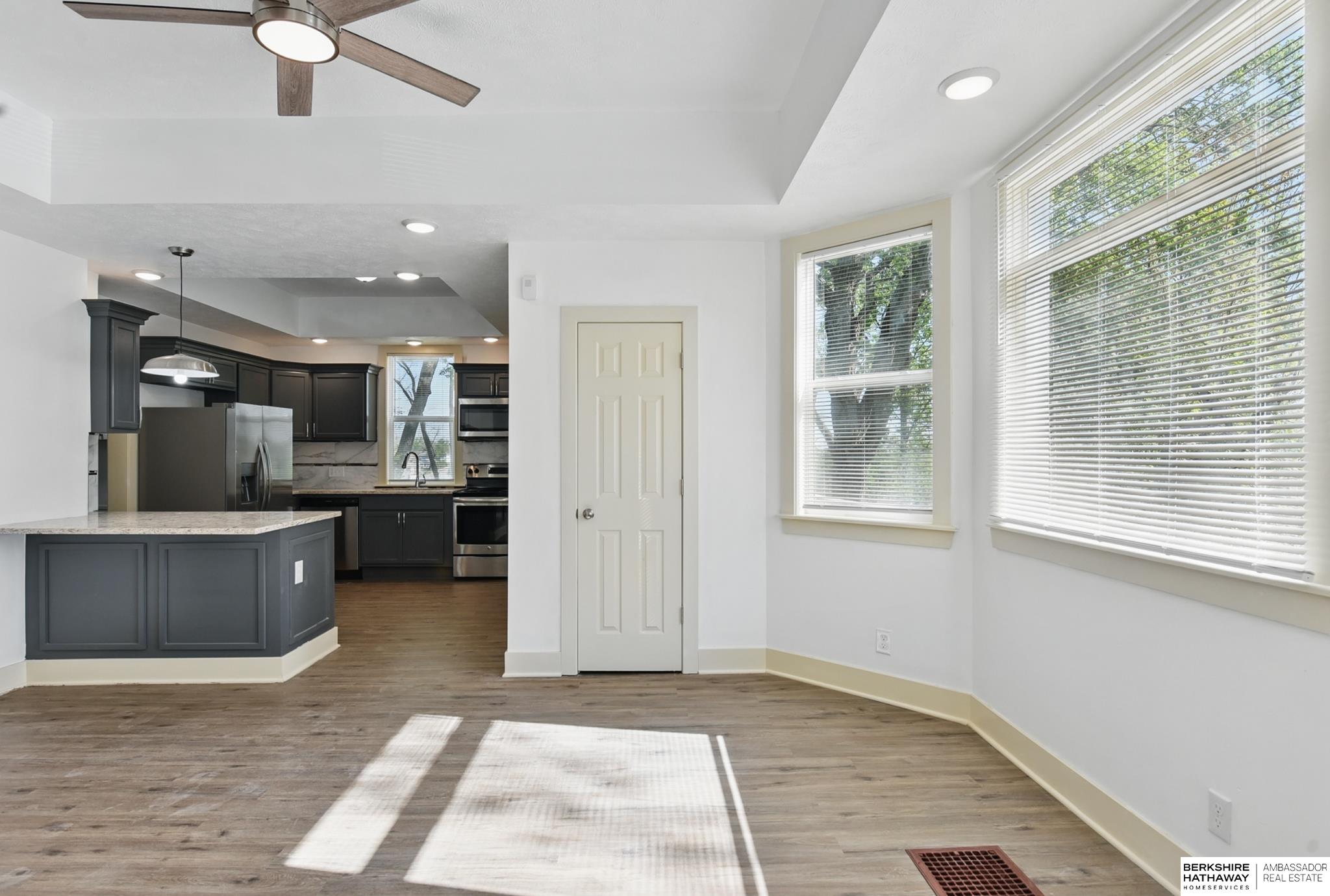 Omaha, Nebraska 68111, United States, 6 Bedrooms Bedrooms, ,3 BathroomsBathrooms,Residential,Active,240651