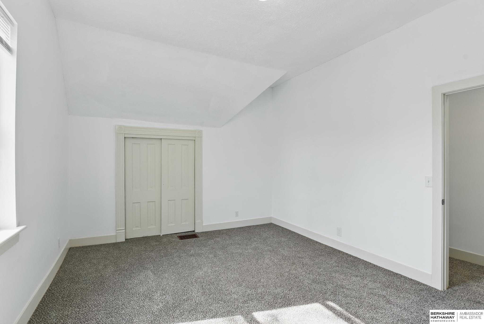 Omaha, Nebraska 68111, United States, 6 Bedrooms Bedrooms, ,3 BathroomsBathrooms,Residential,Active,240651