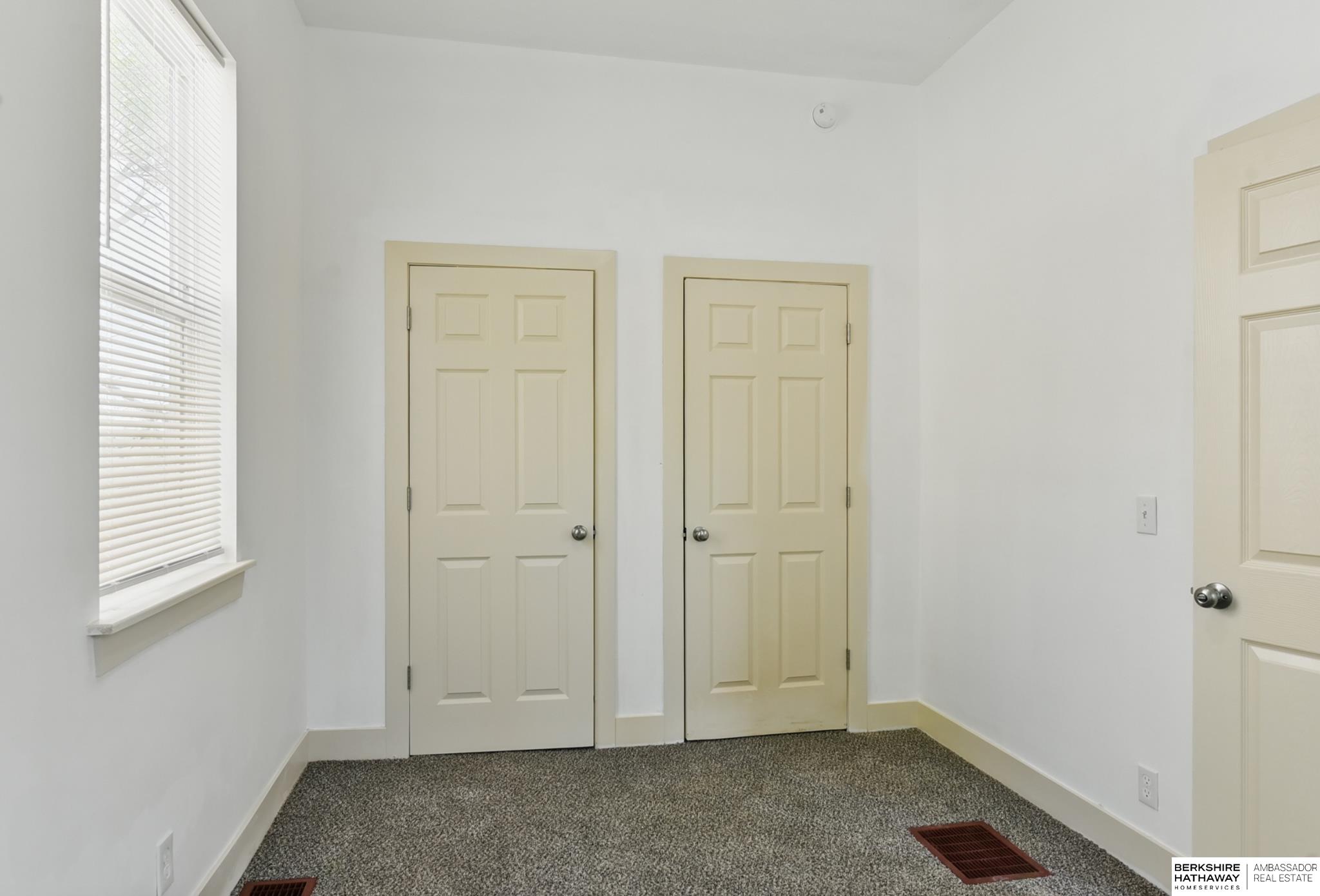 Omaha, Nebraska 68111, United States, 6 Bedrooms Bedrooms, ,3 BathroomsBathrooms,Residential,Active,240651