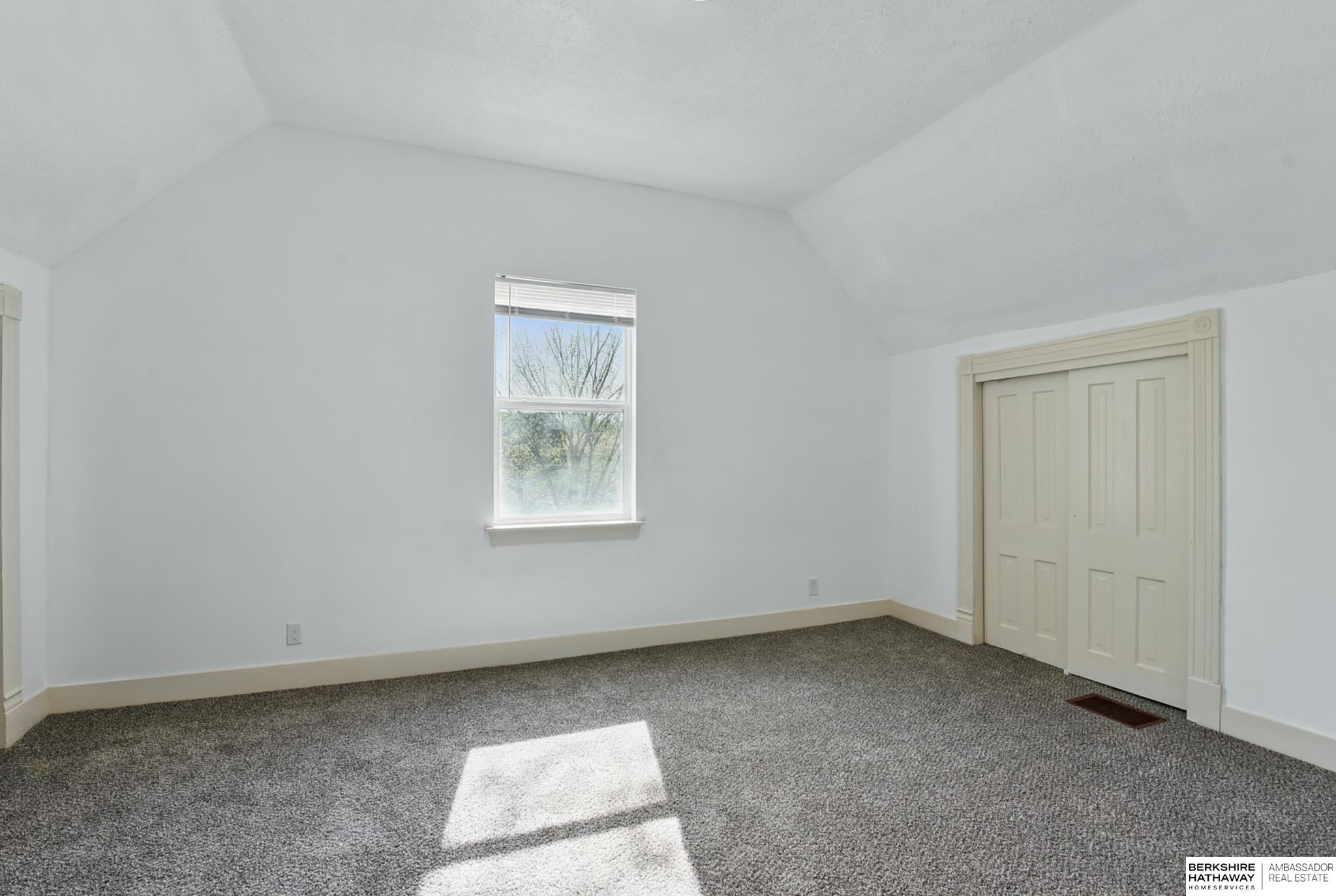 Omaha, Nebraska 68111, United States, 6 Bedrooms Bedrooms, ,3 BathroomsBathrooms,Residential,Active,240651