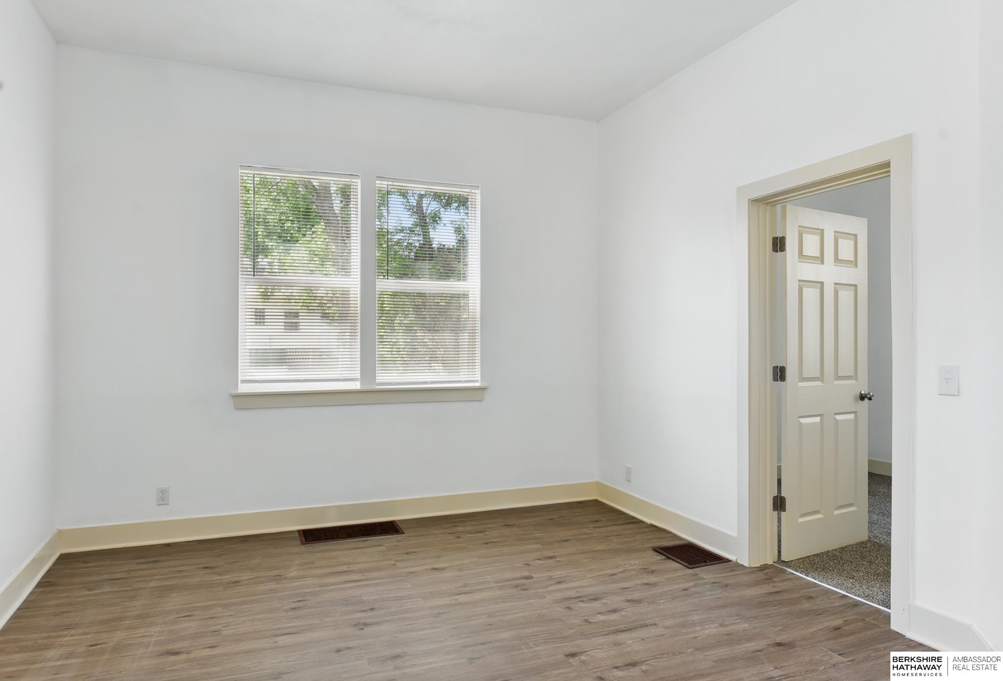 Omaha, Nebraska 68111, United States, 6 Bedrooms Bedrooms, ,3 BathroomsBathrooms,Residential,Active,240651