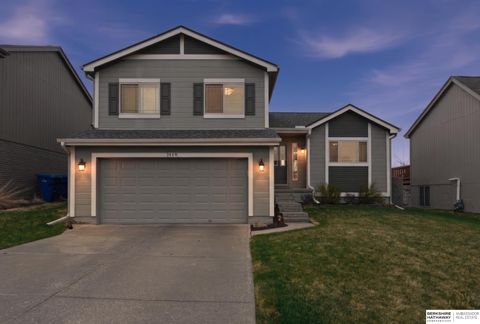 Photo of 7519 N 143rd Street, Omaha, NE 68142 (MLS # 22608653)