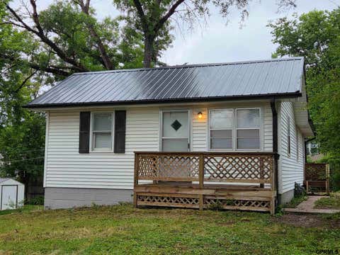 Photo of 6232 Poppleton Avenue, Omaha, NE 68106 (MLS # 22615465)