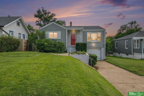Photo of 3721 Kansas Avenue, Omaha, NE 68111 (MLS # 22523861)