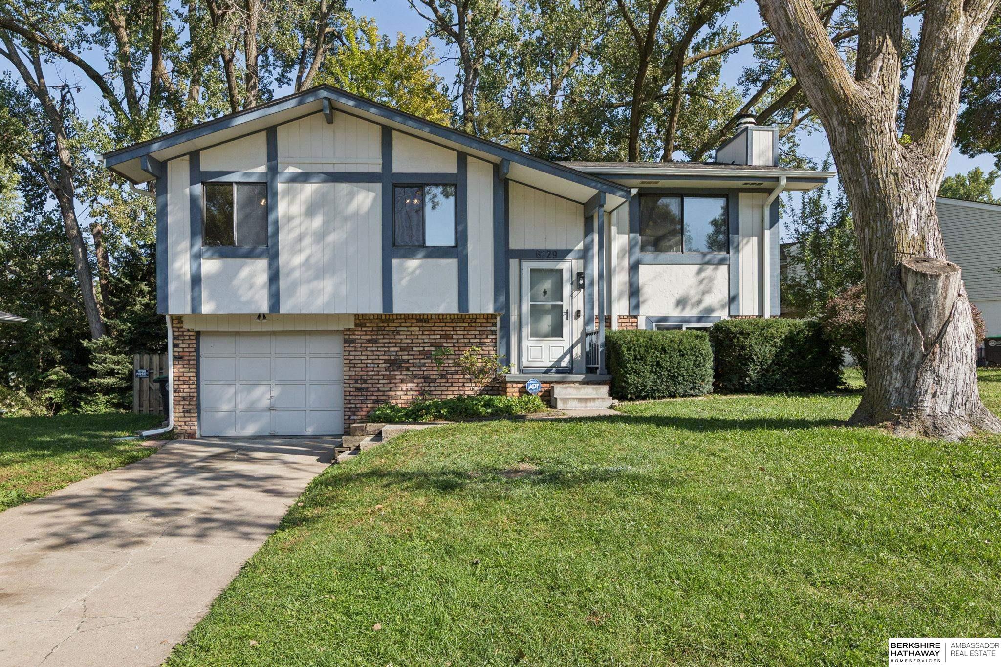 Omaha, Nebraska 68137, United States, 4 Bedrooms Bedrooms, ,2 BathroomsBathrooms,Residential,Active,217269