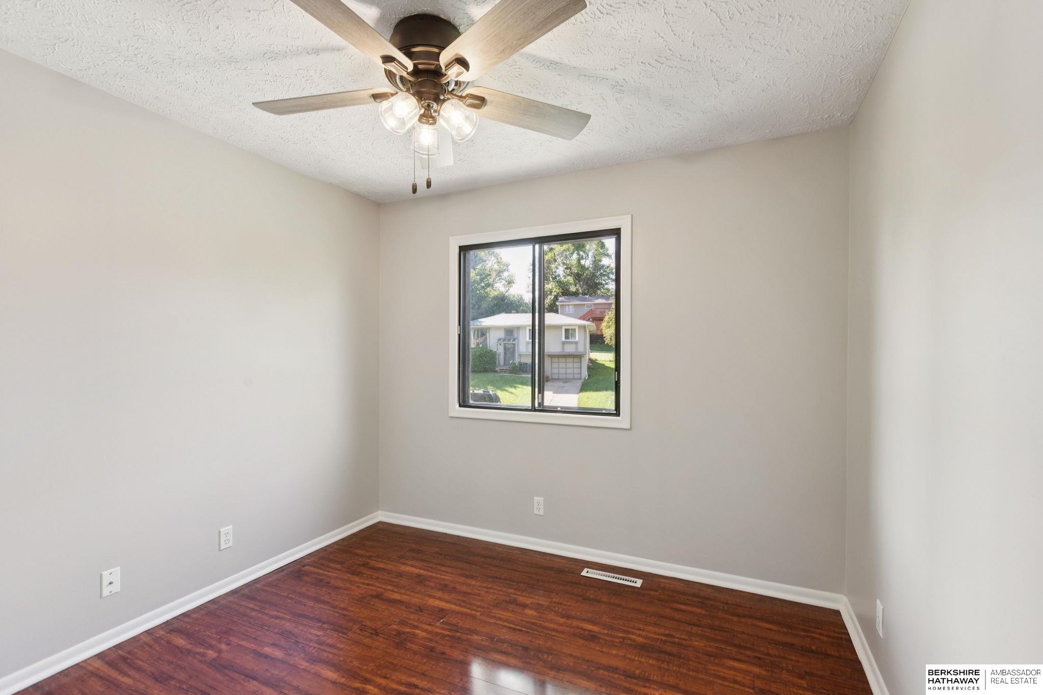 Omaha, Nebraska 68137, United States, 4 Bedrooms Bedrooms, ,2 BathroomsBathrooms,Residential,Active,217269