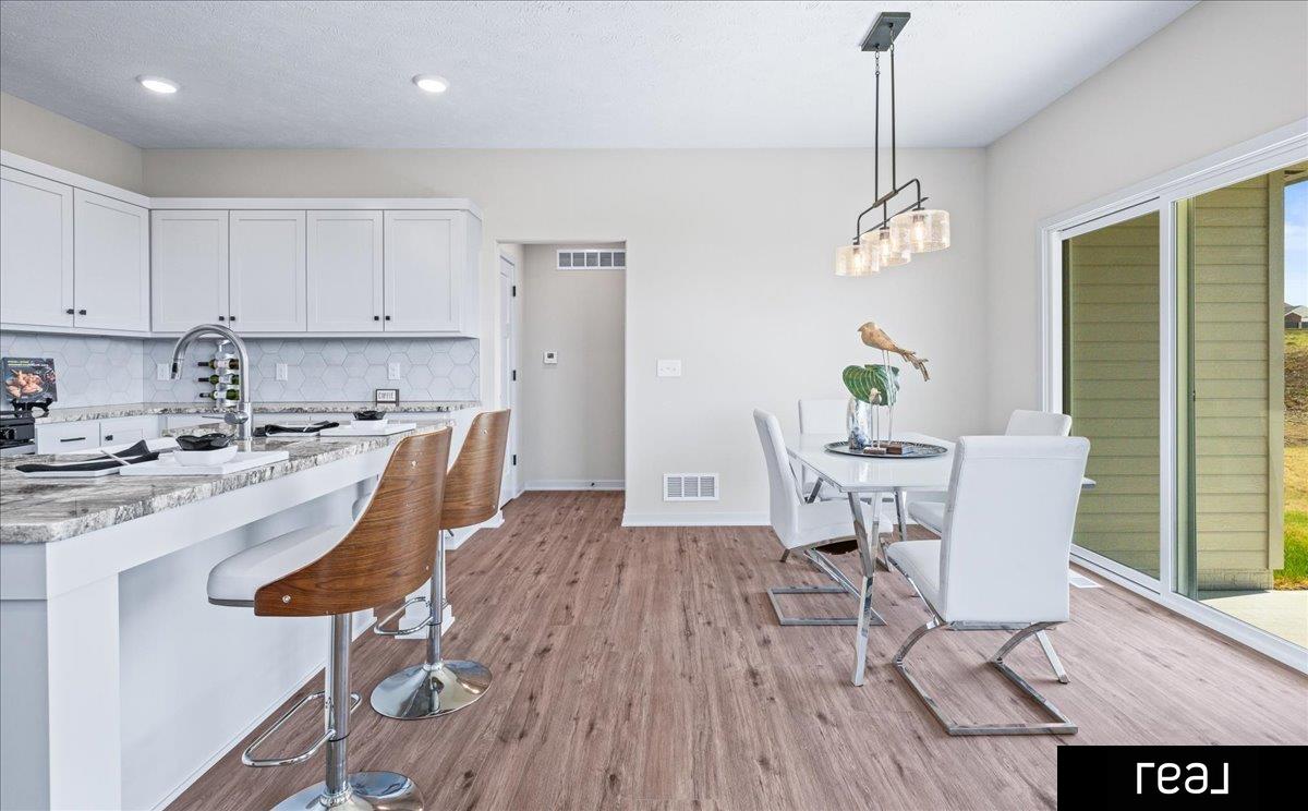 Bellevue, Nebraska 68123, United States, 3 Bedrooms Bedrooms, ,2 BathroomsBathrooms,Residential,Active,104102