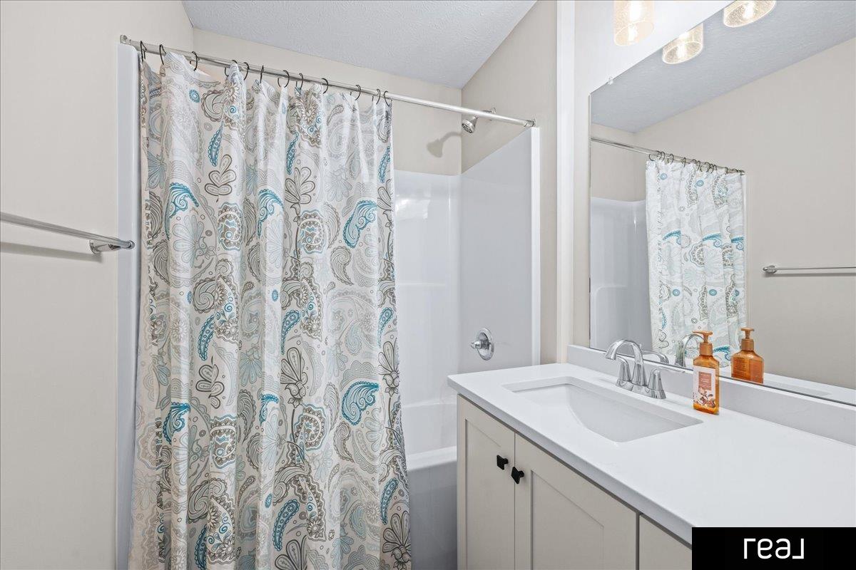 Bellevue, Nebraska 68123, United States, 3 Bedrooms Bedrooms, ,2 BathroomsBathrooms,Residential,Active,104102