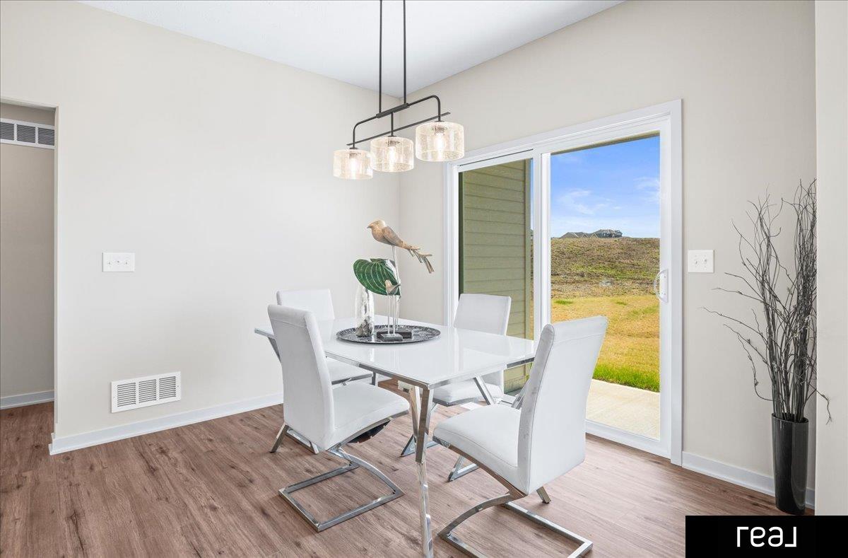 Bellevue, Nebraska 68123, United States, 3 Bedrooms Bedrooms, ,2 BathroomsBathrooms,Residential,Active,104102