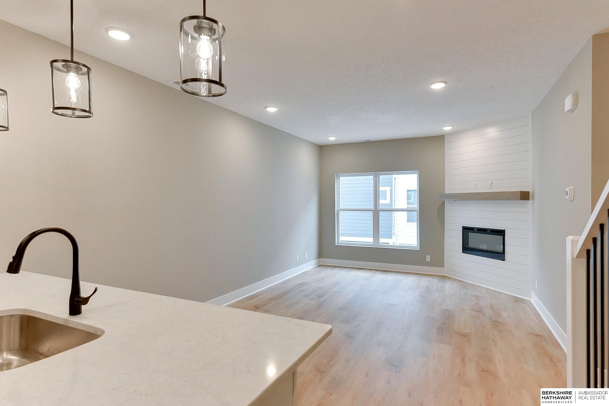 Omaha, Nebraska 68108, United States, 2 Bedrooms Bedrooms, ,2 BathroomsBathrooms,Residential,Pending,135178