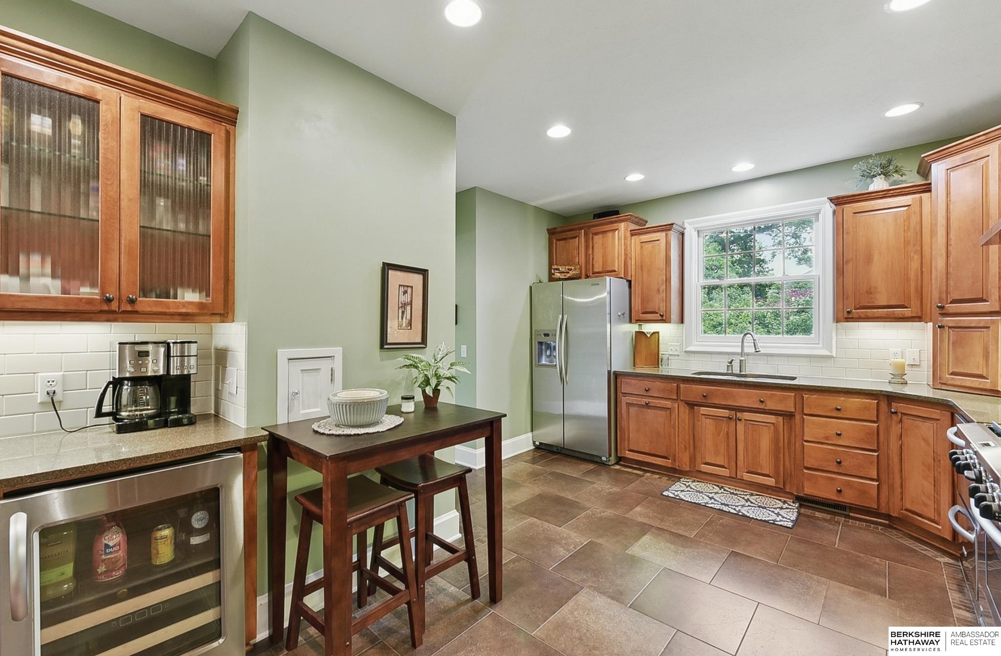 Omaha, Nebraska 68132, United States, 5 Bedrooms Bedrooms, ,2 BathroomsBathrooms,Residential,Active,194577