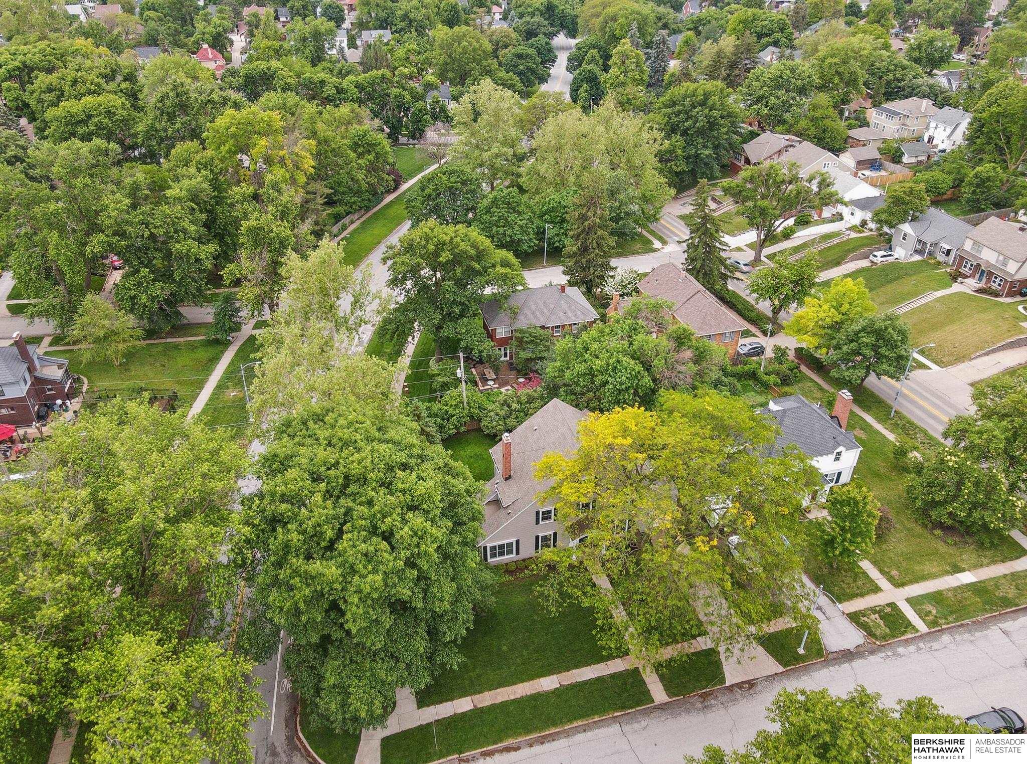 Omaha, Nebraska 68132, United States, 5 Bedrooms Bedrooms, ,2 BathroomsBathrooms,Residential,Active,194577