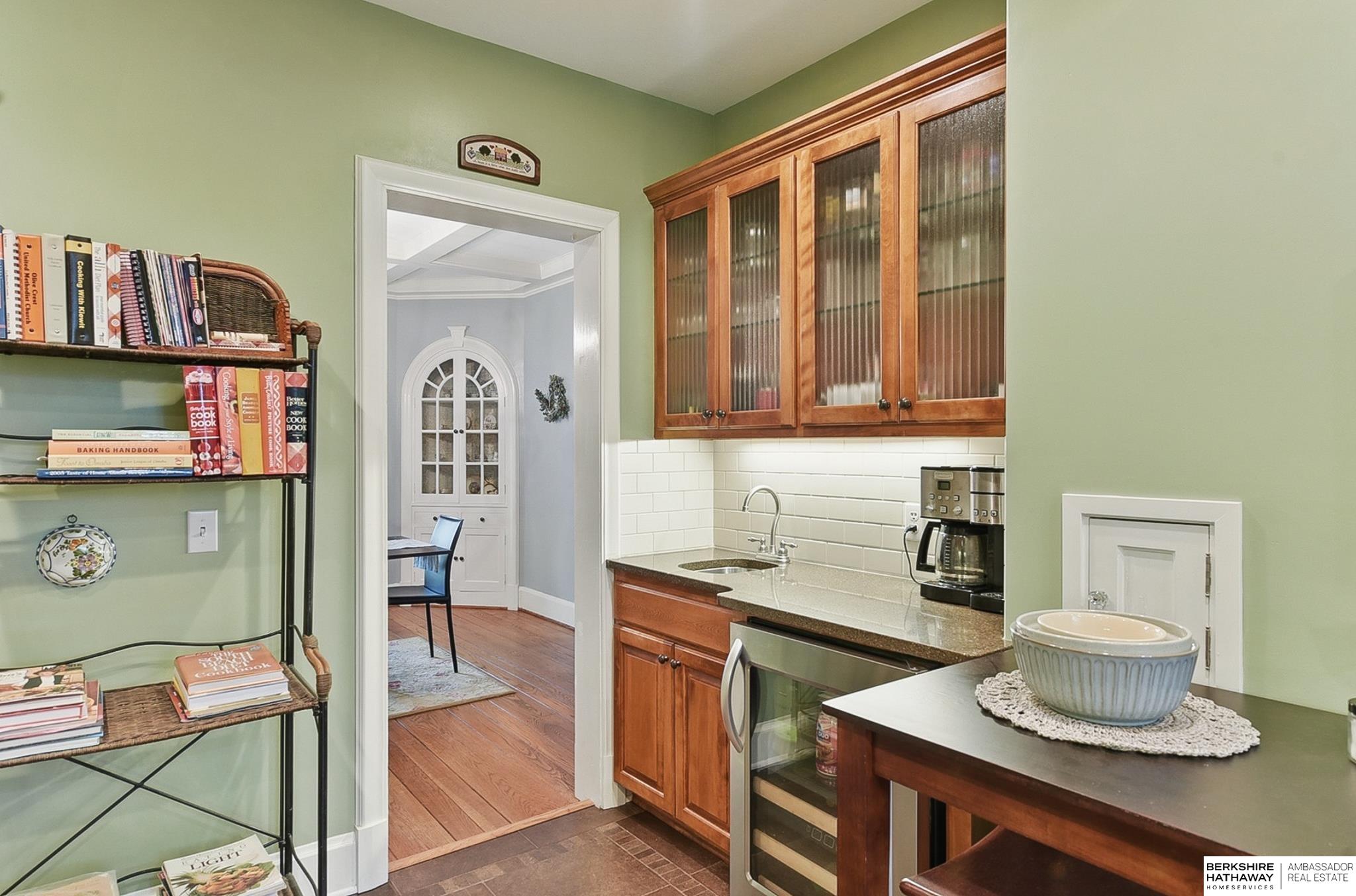 Omaha, Nebraska 68132, United States, 5 Bedrooms Bedrooms, ,2 BathroomsBathrooms,Residential,Active,194577