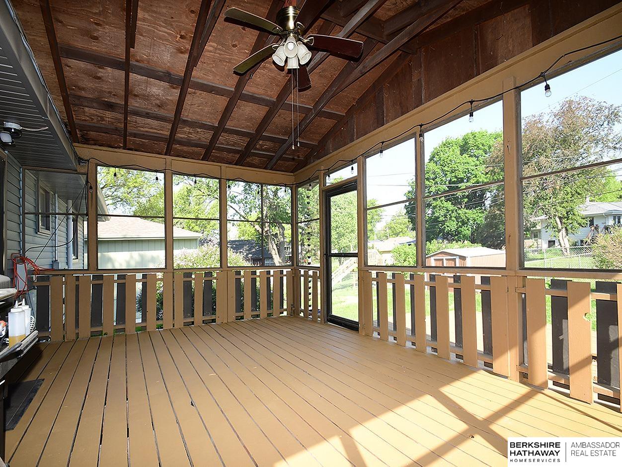 Omaha, Nebraska 68105, United States, 4 Bedrooms Bedrooms, ,2 BathroomsBathrooms,Residential,Active,170421