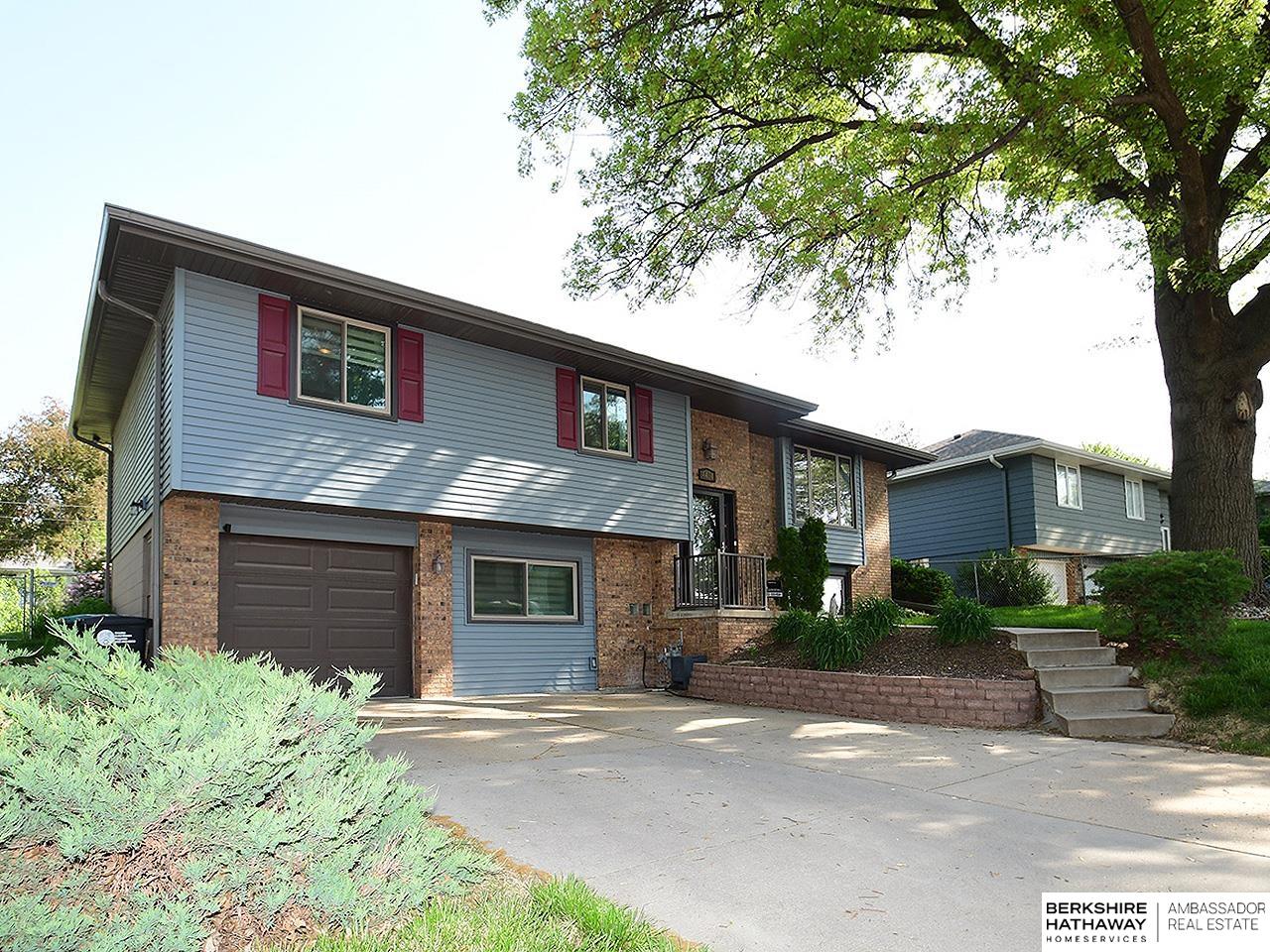 Omaha, Nebraska 68105, United States, 4 Bedrooms Bedrooms, ,2 BathroomsBathrooms,Residential,Active,170421