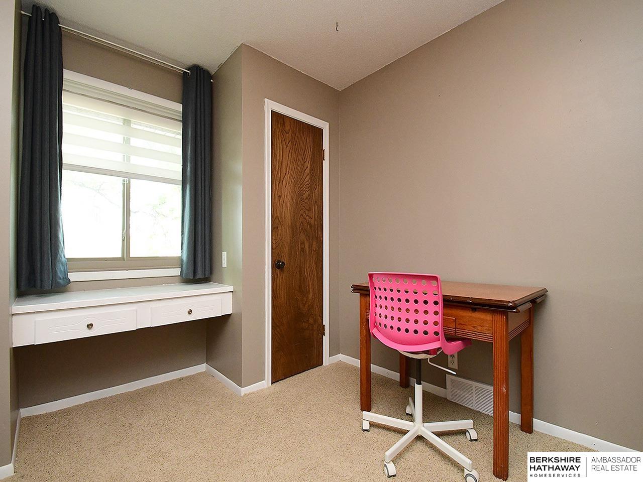 Omaha, Nebraska 68105, United States, 4 Bedrooms Bedrooms, ,2 BathroomsBathrooms,Residential,Active,170421