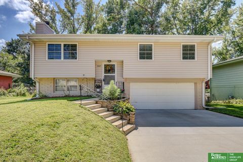 Photo of 9447 Ames Avenue, Omaha, NE 68134 (MLS # 22527571) Photo of 9447 Ames Avenue, Omaha, NE 68134 (MLS # 22527571)