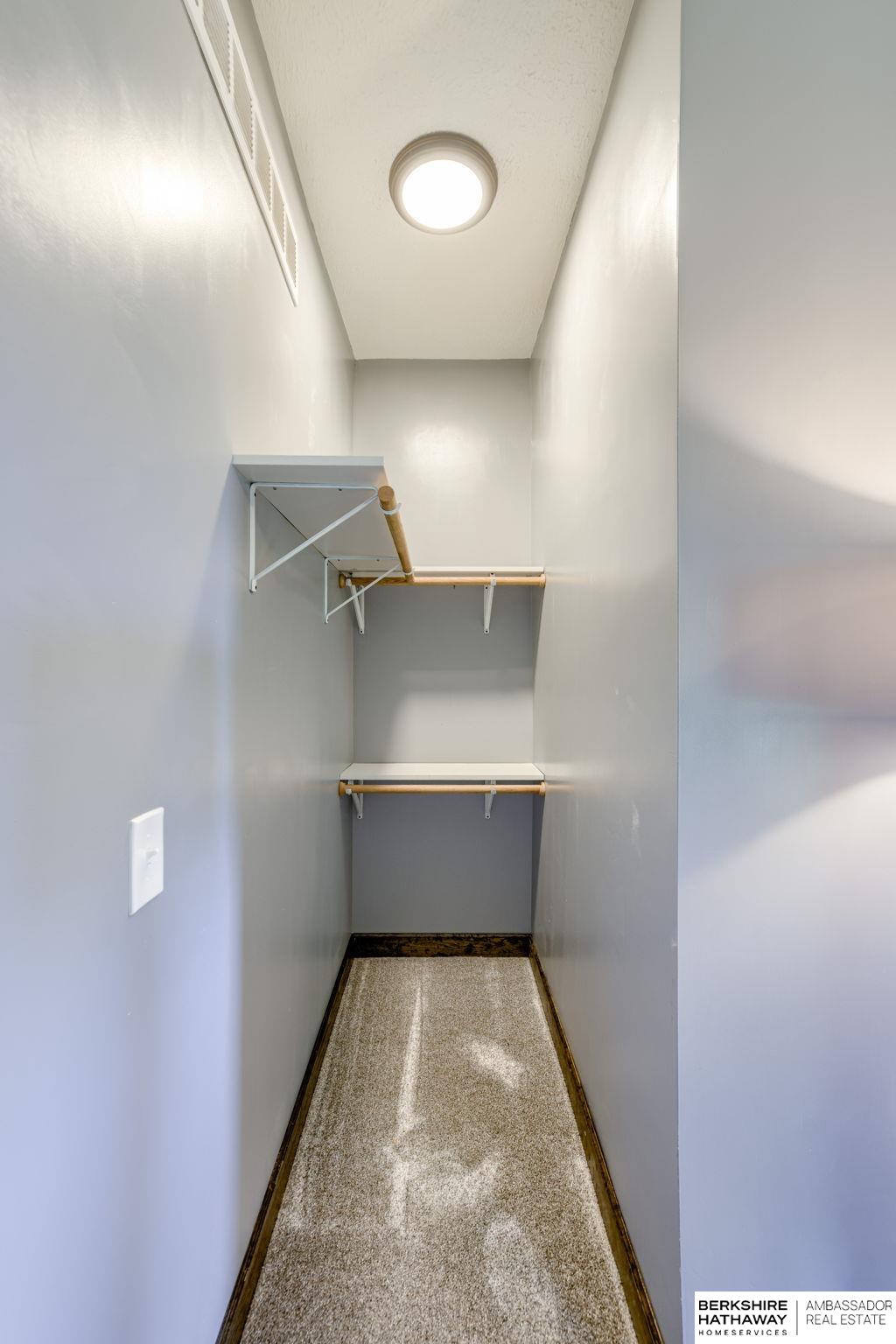 Humboldt, Nebraska 68376, United States, 4 Bedrooms Bedrooms, ,2 BathroomsBathrooms,Residential,Active,172527