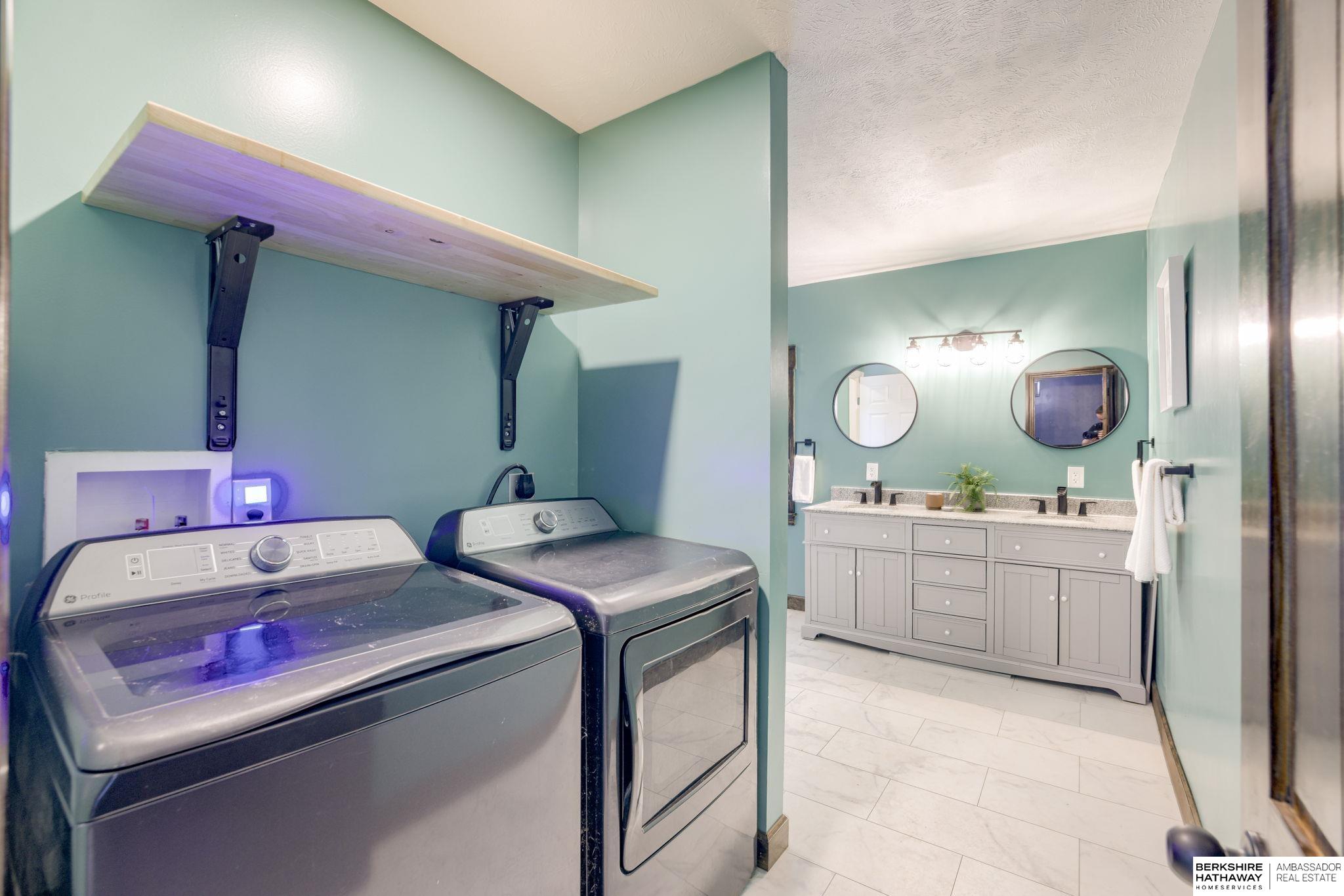 Humboldt, Nebraska 68376, United States, 4 Bedrooms Bedrooms, ,2 BathroomsBathrooms,Residential,Active,172527