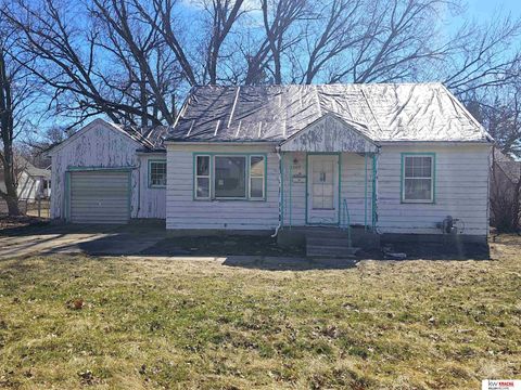 Photo of 1205 Jackson Street, Beatrice, NE 68310 (MLS # 22608346)