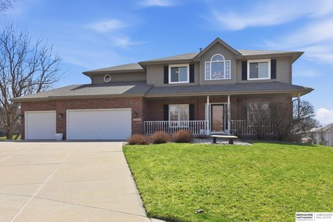 Photo of 18205 Cedar Circle, Omaha, NE 68130 (MLS # 22608110)