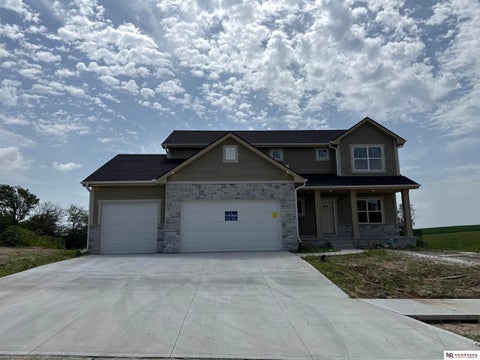 Photo of 12351 S 86th Street, Papillion, NE 68046 (MLS # 22618909)