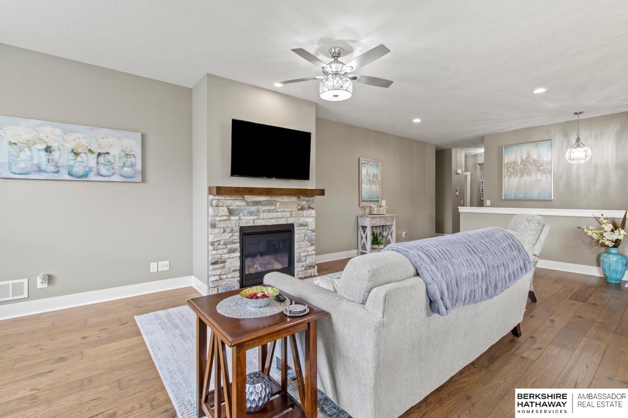 Elkhorn, Nebraska 68022, United States, 4 Bedrooms Bedrooms, ,3 BathroomsBathrooms,Residential,Active,173477