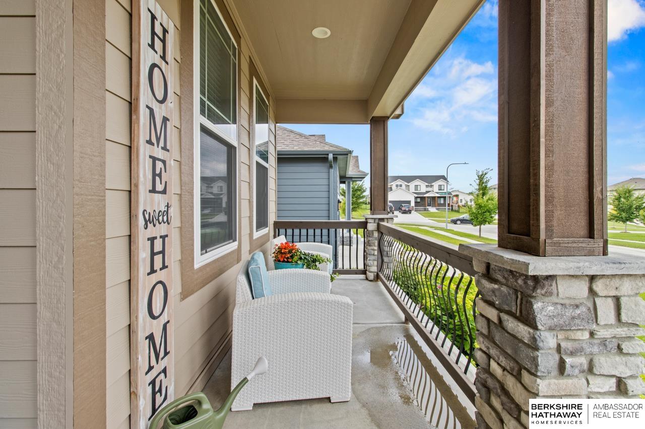 Elkhorn, Nebraska 68022, United States, 4 Bedrooms Bedrooms, ,3 BathroomsBathrooms,Residential,Active,173477