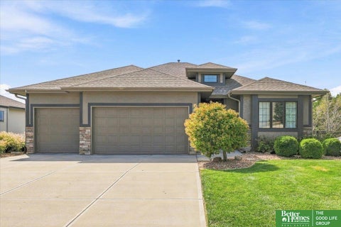 Photo of 12504 S 81 Avenue, Papillion, NE 68046 (MLS # 22626448)