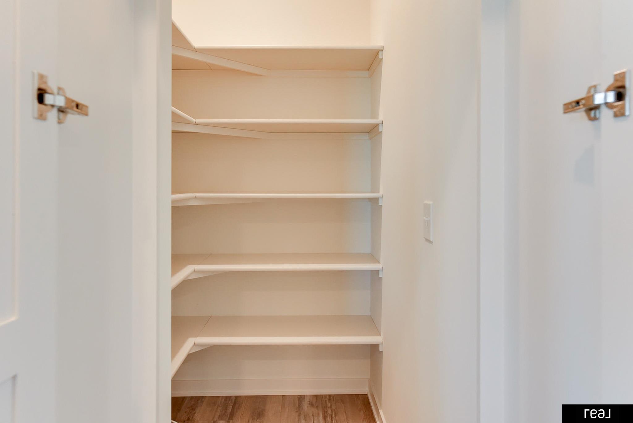 Elkhorn, Nebraska 68022, United States, 4 Bedrooms Bedrooms, ,2 BathroomsBathrooms,Residential,Active,204348