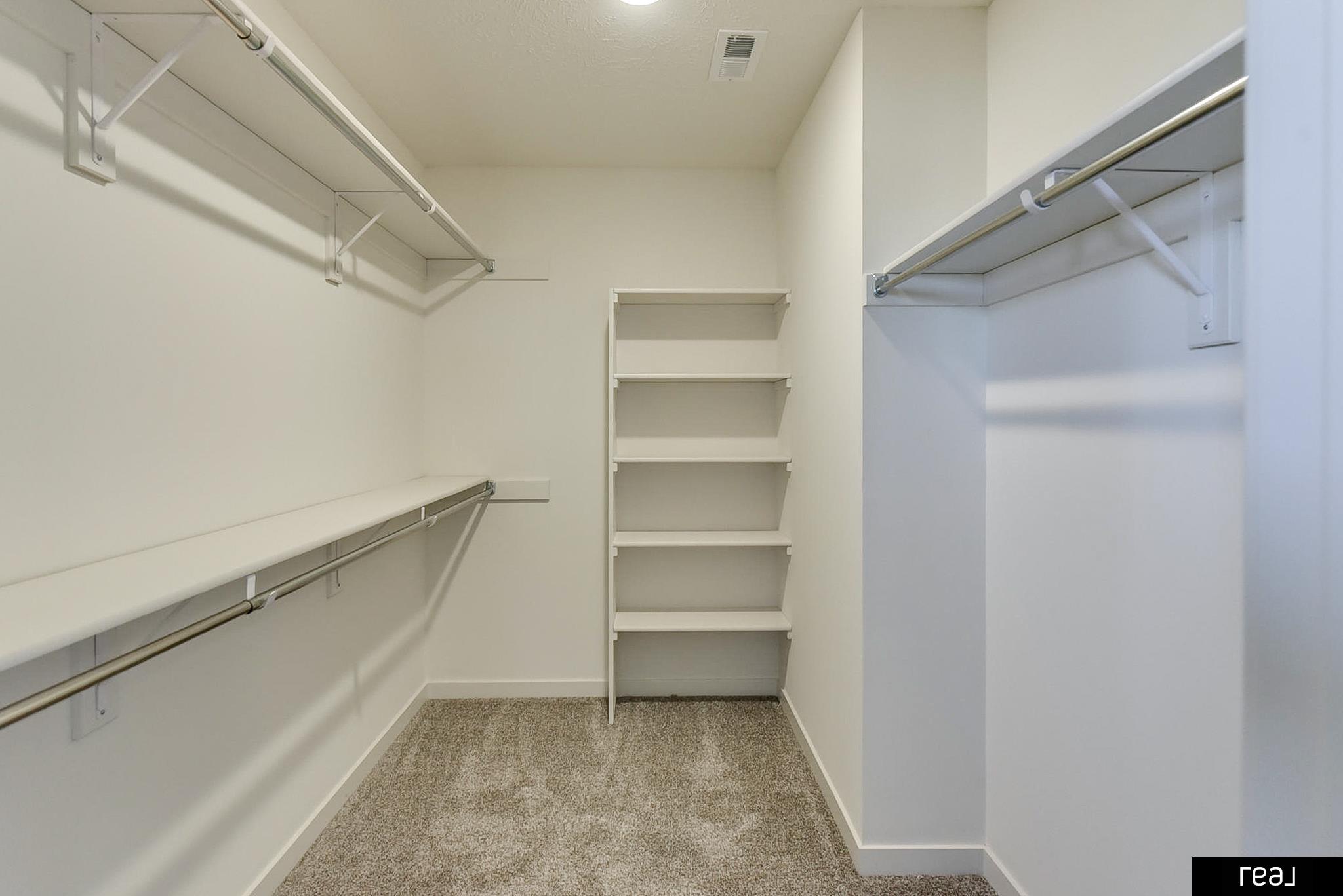 Elkhorn, Nebraska 68022, United States, 4 Bedrooms Bedrooms, ,2 BathroomsBathrooms,Residential,Active,204348