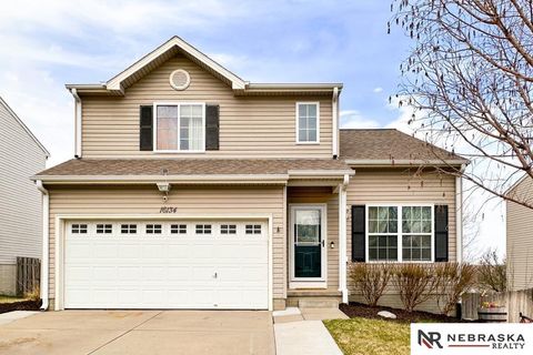 Photo of 16134 Willow Street, Omaha, NE 68136 (MLS # 22608352)