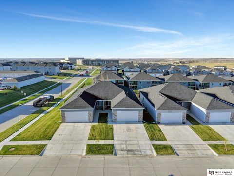 Photo of 5008 W Stampede Lane, Lincoln, NE 68528 (MLS # 22534328)