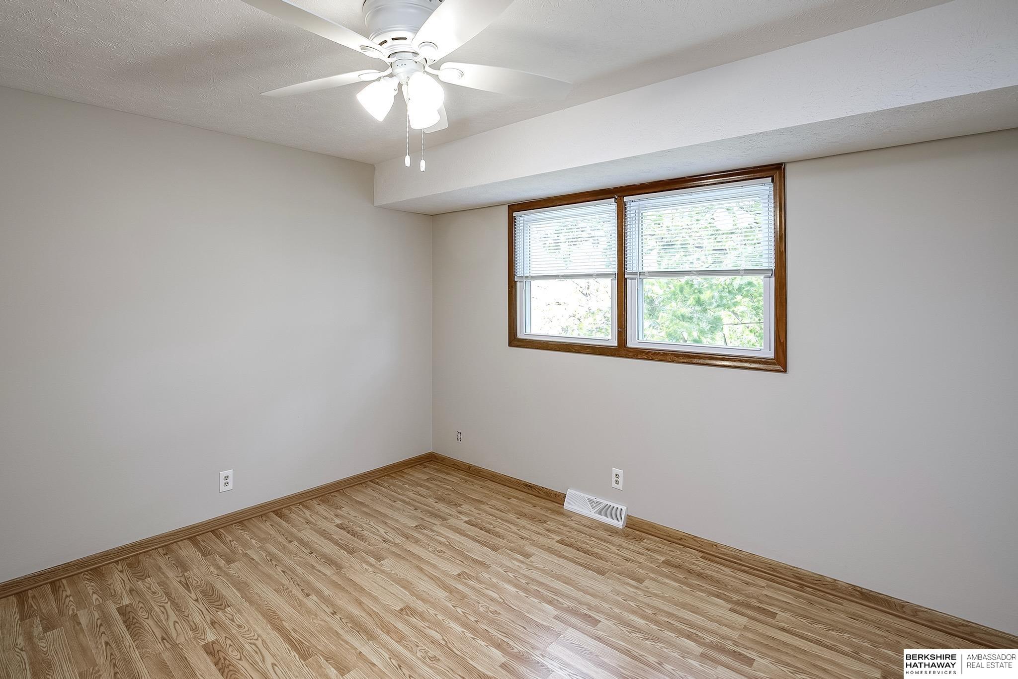 Bellevue, Nebraska 68157, United States, 3 Bedrooms Bedrooms, ,2 BathroomsBathrooms,Residential,Active,240921