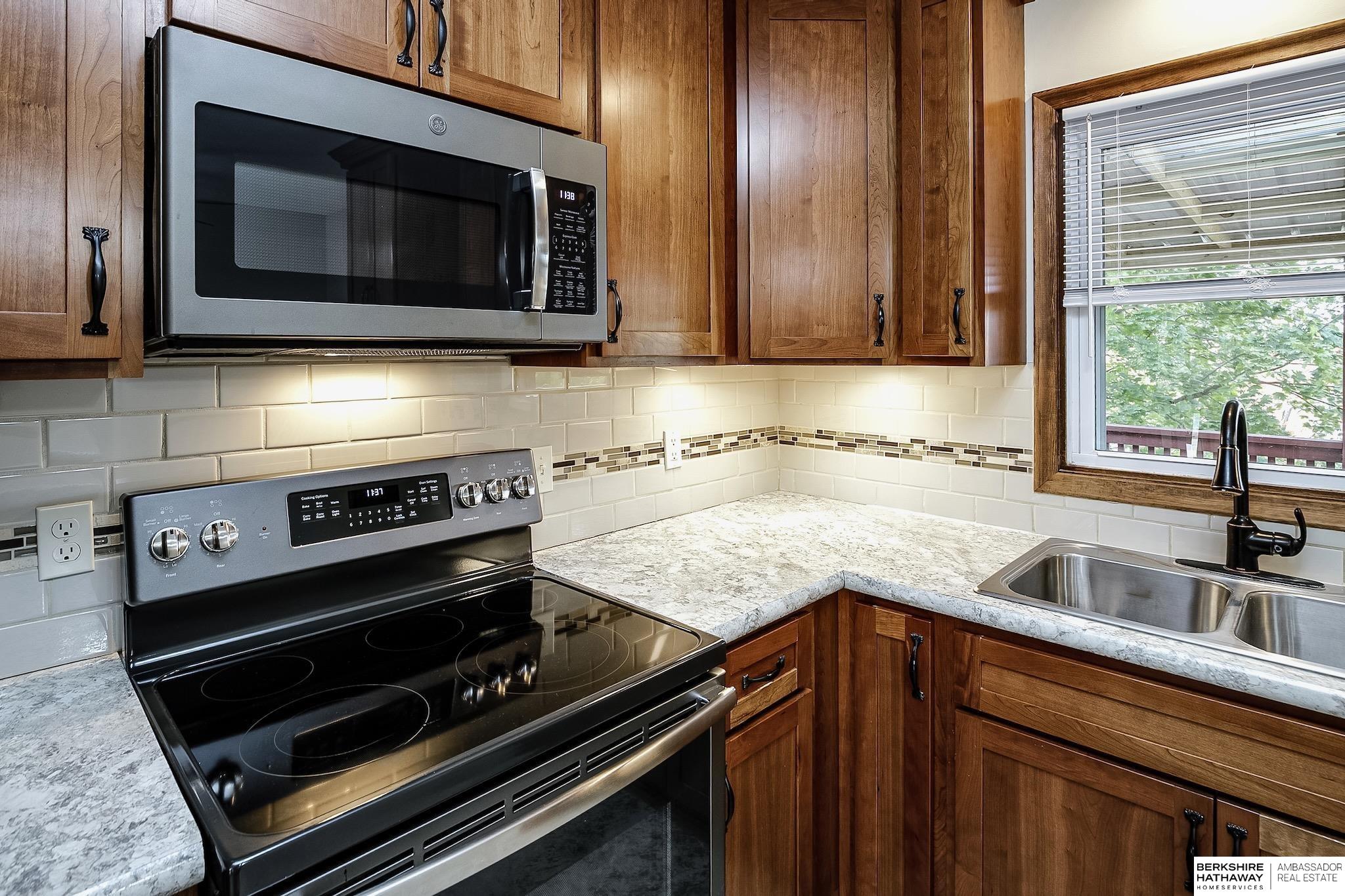 Bellevue, Nebraska 68157, United States, 3 Bedrooms Bedrooms, ,2 BathroomsBathrooms,Residential,Active,240921