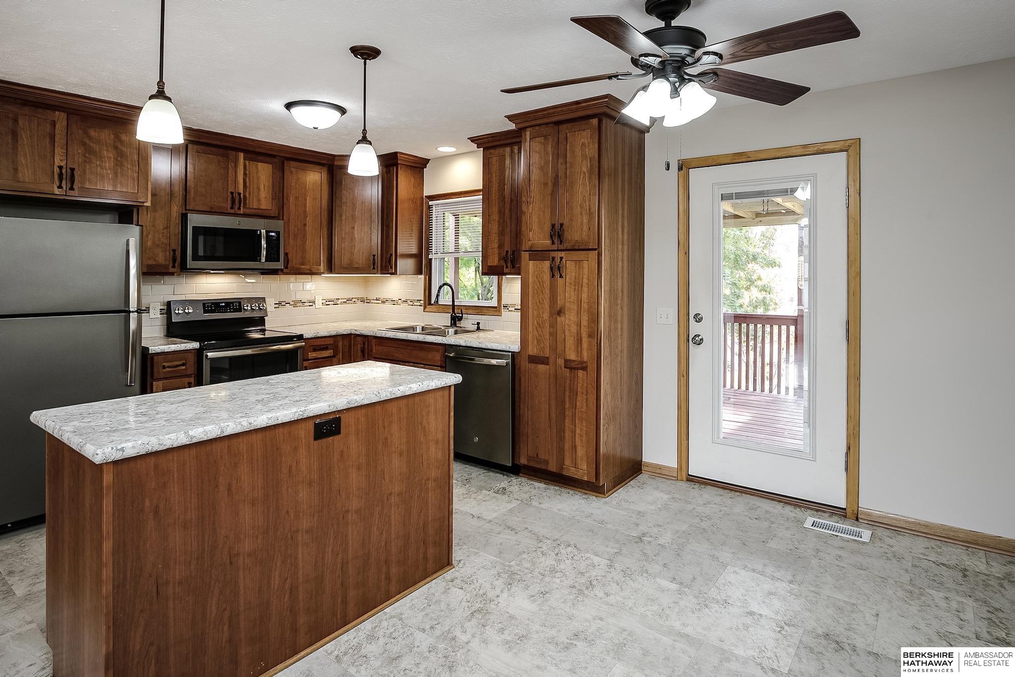 Bellevue, Nebraska 68157, United States, 3 Bedrooms Bedrooms, ,2 BathroomsBathrooms,Residential,Active,240921