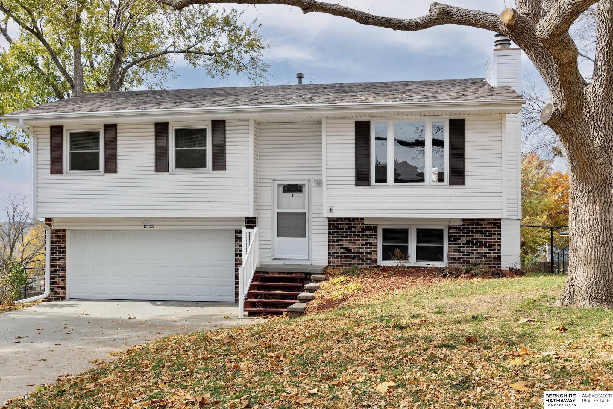 Bellevue, Nebraska 68157, United States, 3 Bedrooms Bedrooms, ,2 BathroomsBathrooms,Residential,Active,240921