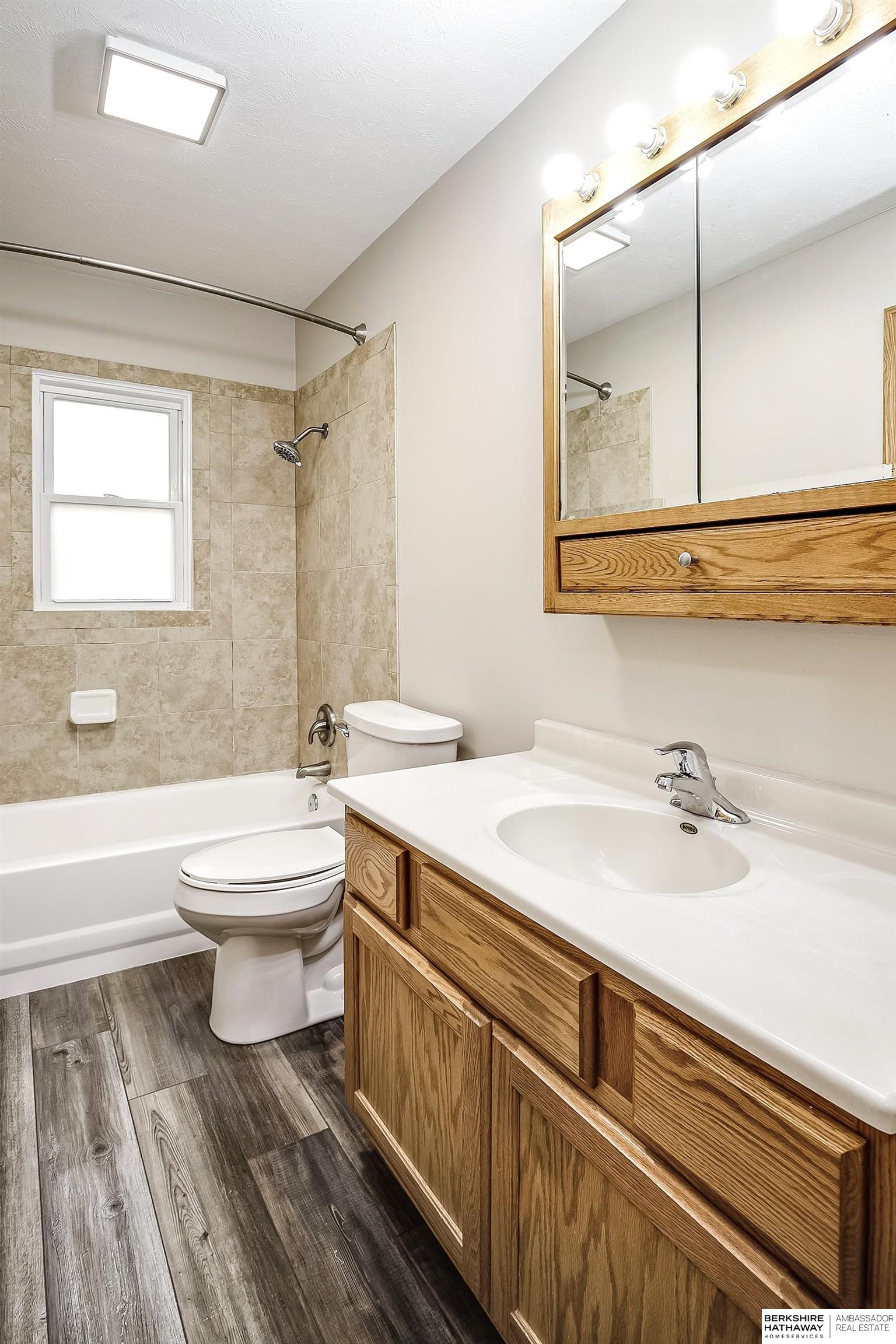 Bellevue, Nebraska 68157, United States, 3 Bedrooms Bedrooms, ,2 BathroomsBathrooms,Residential,Active,240921