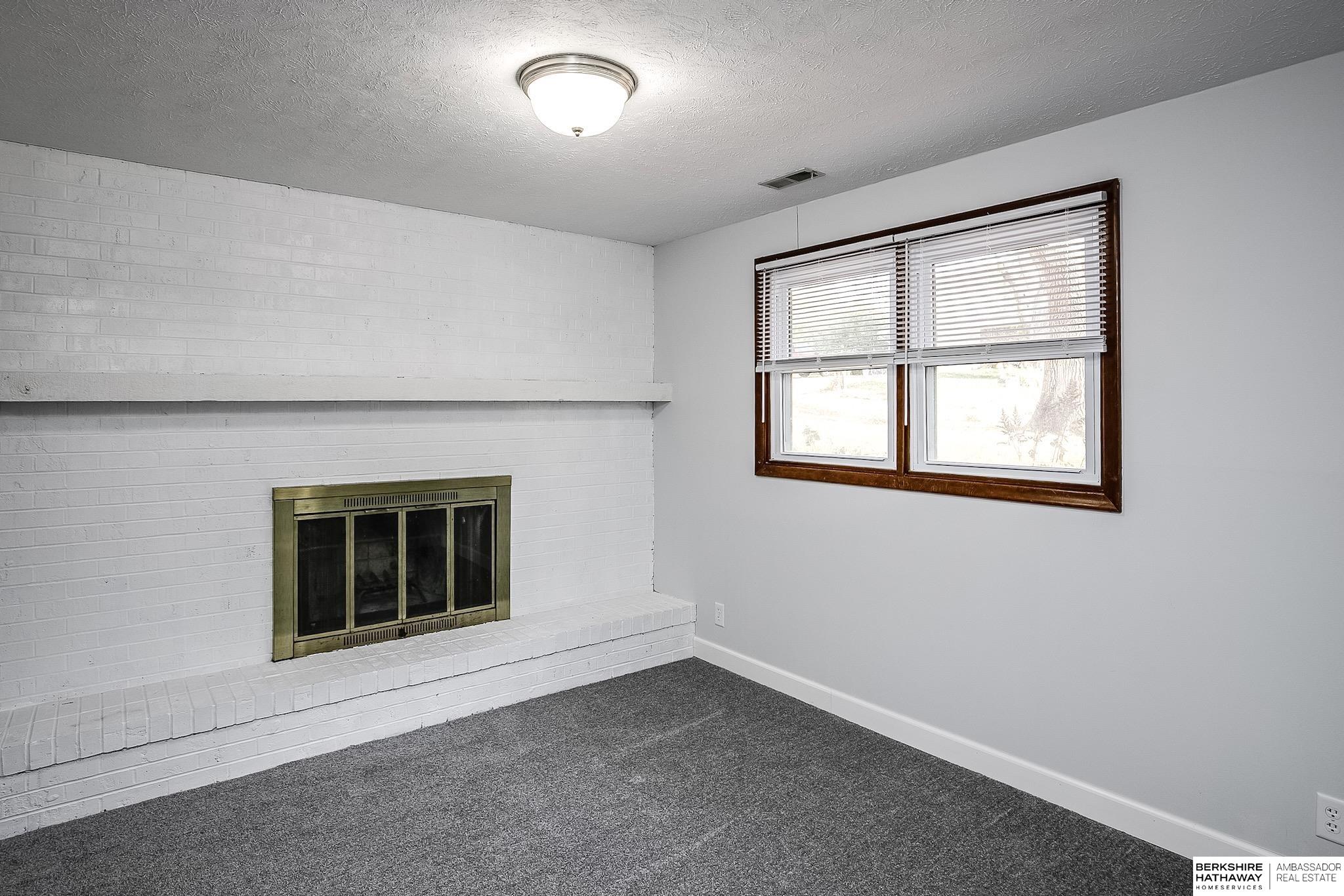 Bellevue, Nebraska 68157, United States, 3 Bedrooms Bedrooms, ,2 BathroomsBathrooms,Residential,Active,240921