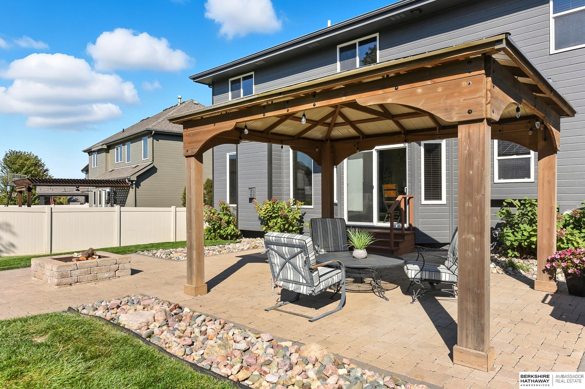 Gretna, Nebraska 68028, United States, 5 Bedrooms Bedrooms, ,3 BathroomsBathrooms,Residential,Active,217947