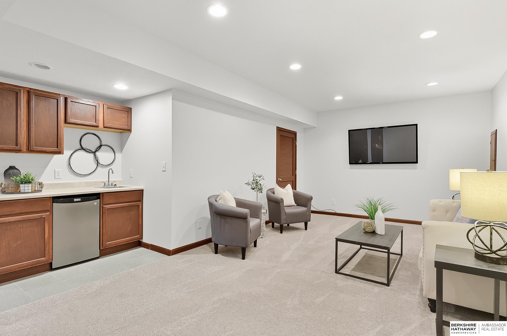 Gretna, Nebraska 68028, United States, 5 Bedrooms Bedrooms, ,3 BathroomsBathrooms,Residential,Active,217947