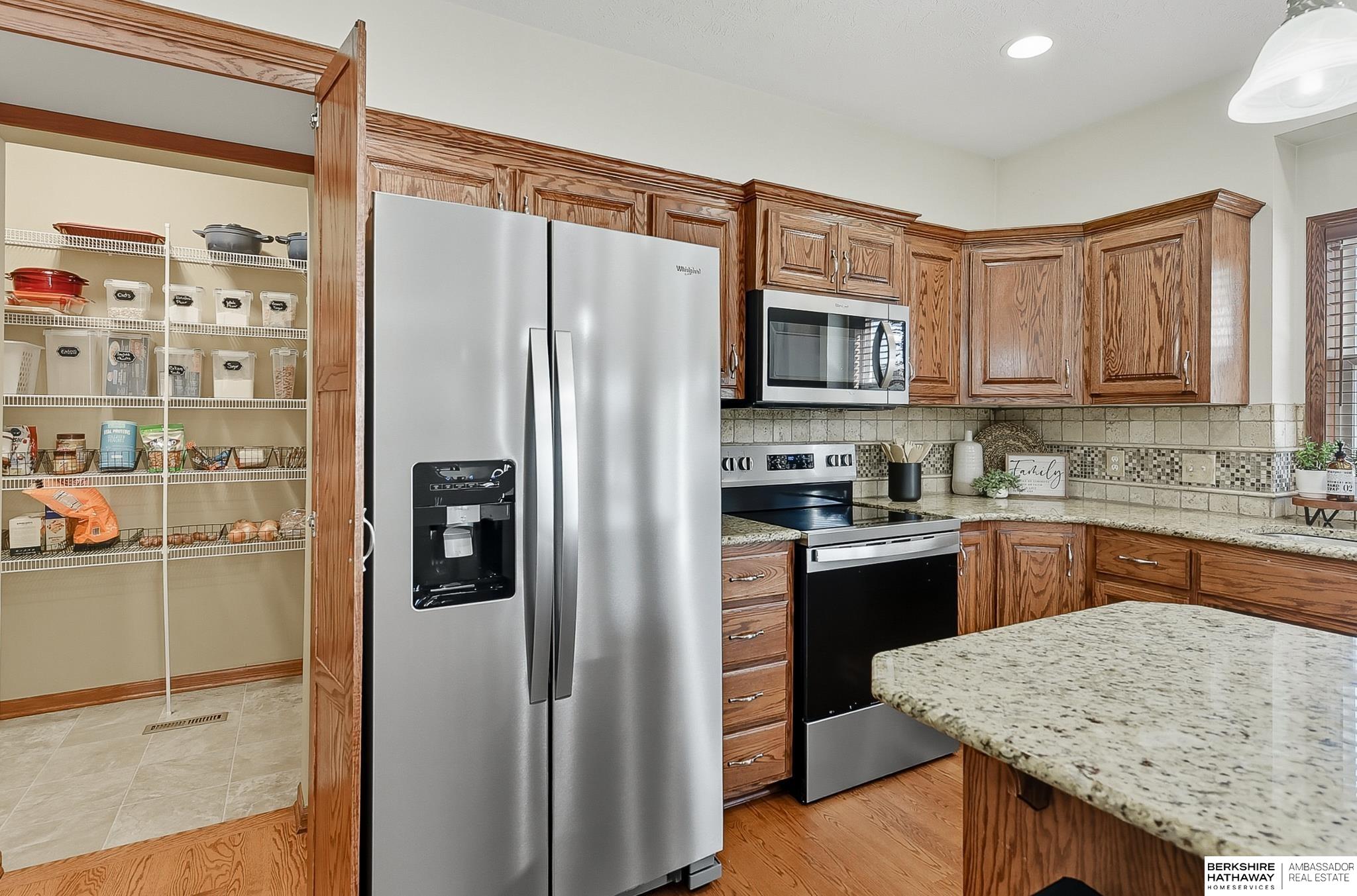 Gretna, Nebraska 68028, United States, 5 Bedrooms Bedrooms, ,3 BathroomsBathrooms,Residential,Active,217947