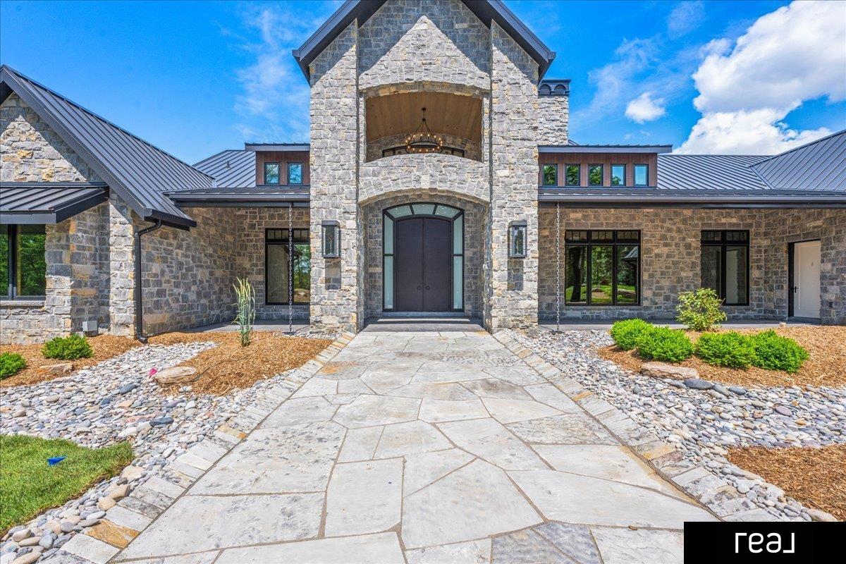 Walton, Nebraska 68461, United States, 6 Bedrooms Bedrooms, ,7 BathroomsBathrooms,Residential,Active,159100